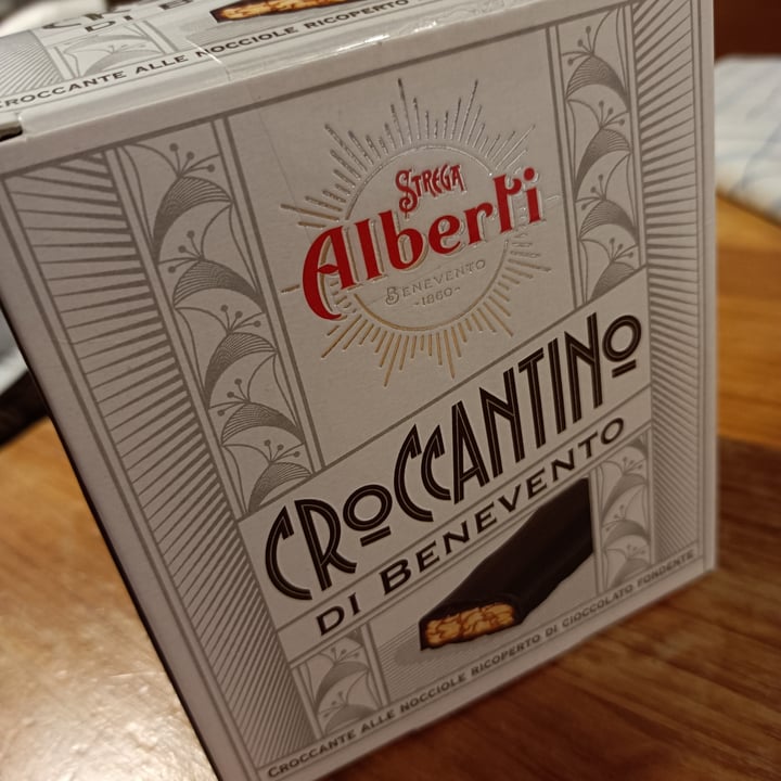 photo of Strega Alberti benevento Croccantini di nocciole ricoperti di cioccolato fondente shared by @mapaolirisa on  11 Nov 2022 - review