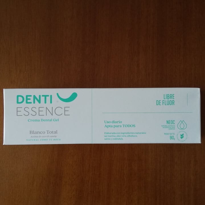 review photo of Denti Essence Crema dental shared by @rasvegan on 11 Apr 2021 - review