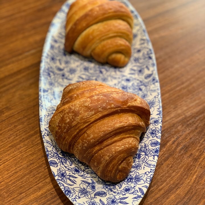 photo of Dolce Bakery Croissant shared by @rosemaryyates on  20 Oct 2020 - review