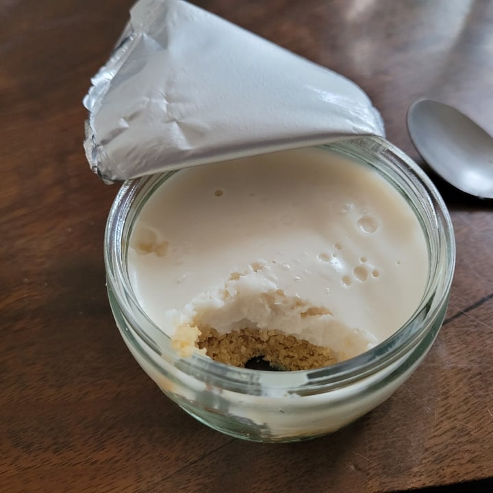 review photo of Gü Free From Spanish Lemon Cheesecakes shared by @utbies88 on 22 Oct 2021 - review