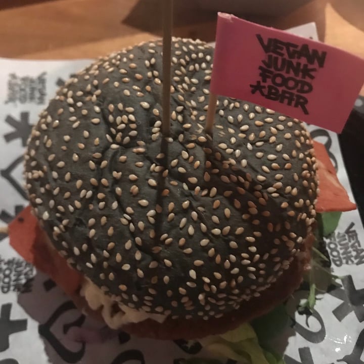 photo of Vegan Junk Food Bar Royal Smash Burger shared by @soninfinity on  24 Aug 2021 - review