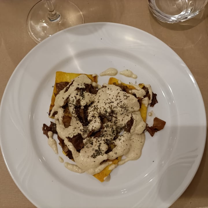photo of Sottobosco Bistrot Crostini di polenta con radicchio e noci shared by @marcela97 on  14 Mar 2022 - review
