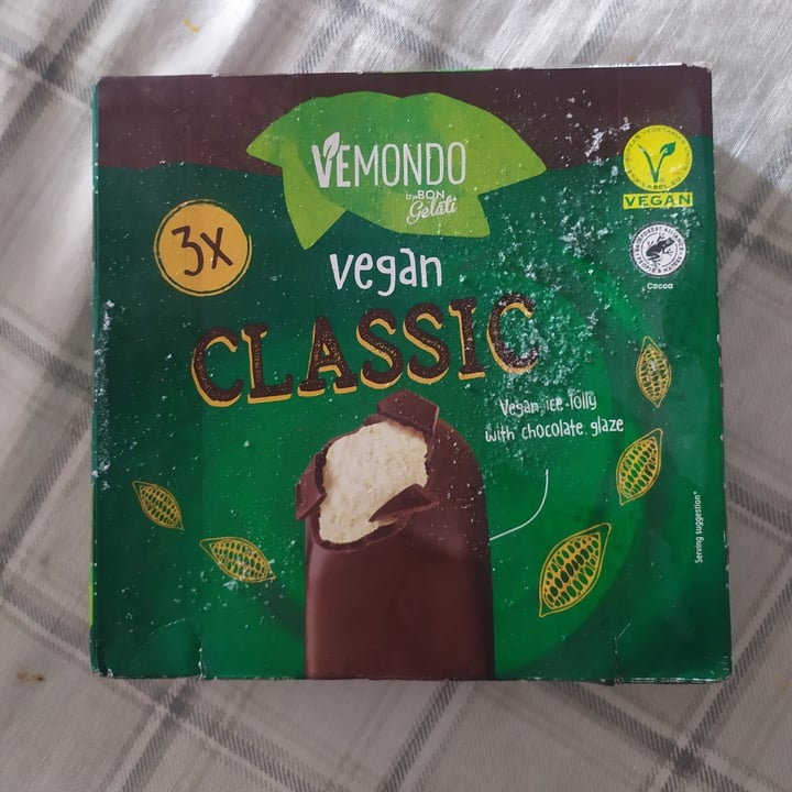 photo of Vemondo  Vegan Classic shared by @caderefelici on  01 Sep 2022 - review