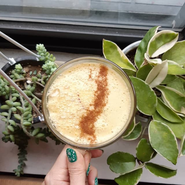 「Hot apple ginger tea」の料理の写真