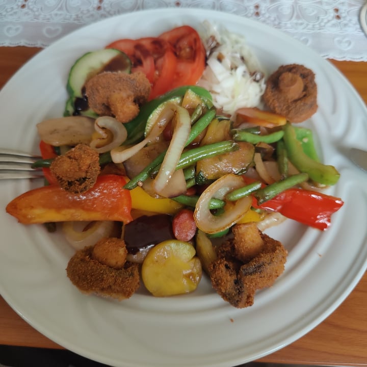 review photo of Hotel Sonnenhof - Anette Leiter Gegrilltes GemĂĽse shared by @b4ssjump3r on 03 Nov 2022 - review