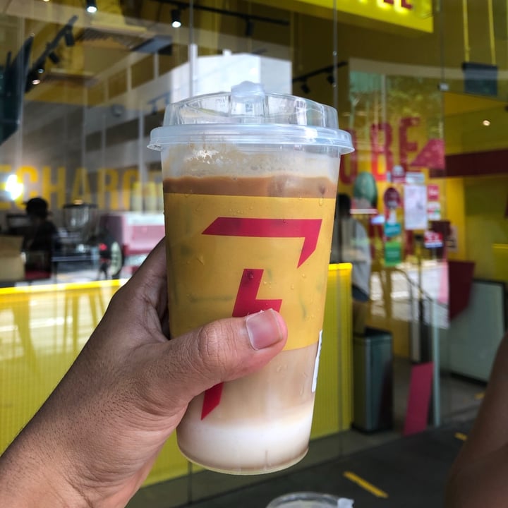 review photo of Flash Coffee Macadamia latte shared by @arinakoul1 on 03 Feb 2021 - review