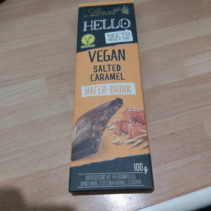 photo of Lindt Hello Vegan Salted Caramel shared by @paolav92 on  20 Nov 2022 - review