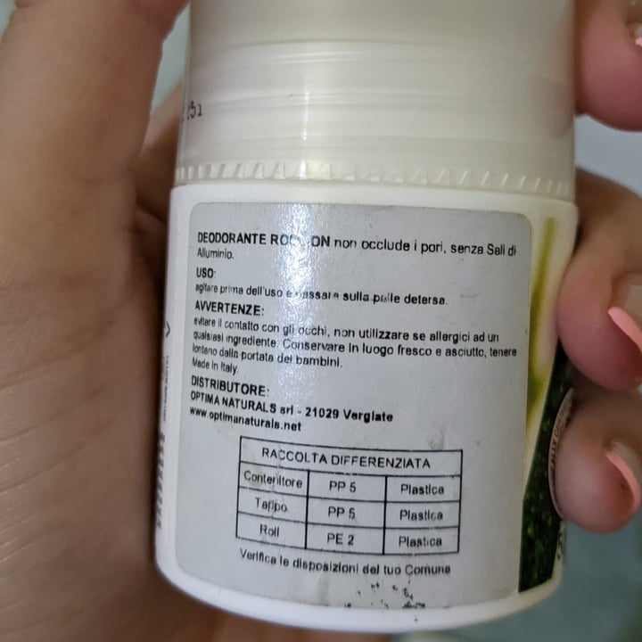 review photo of dr.organic Tea Tree Deodorante shared by @holymarta on 18 Sep 2022 - review