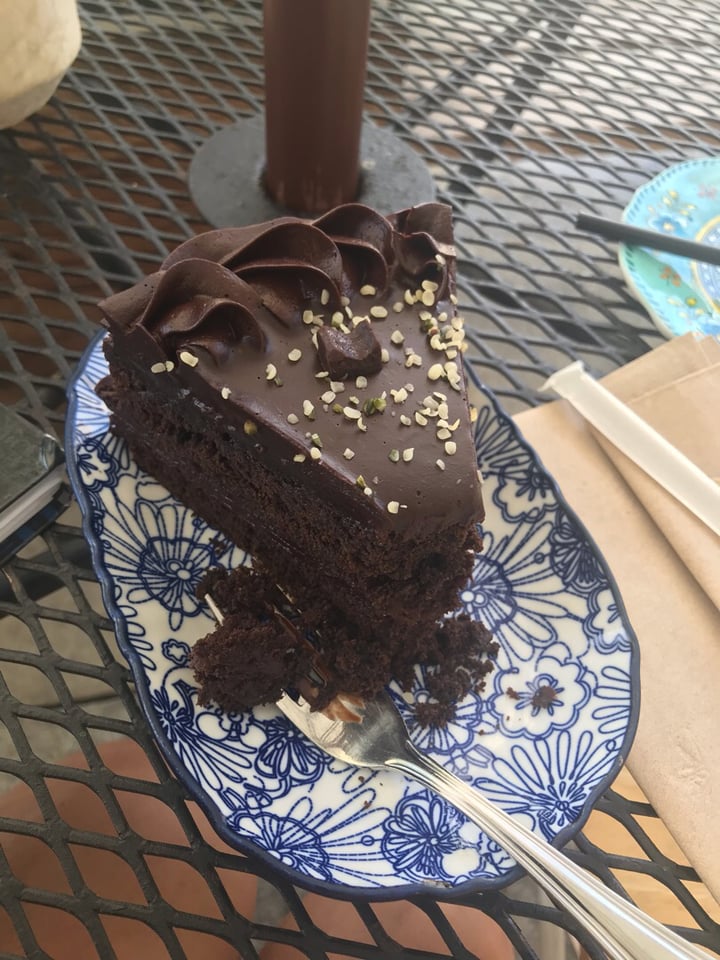 photo of Green Table Cafe Chocolate Brownie Cake shared by @mariapacheco on  18 Apr 2019 - review