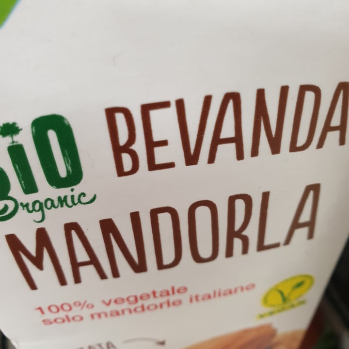 photo of Vemondo Bebida vegetal almendras sin azúcar shared by @tina9 on  24 Nov 2022 - review