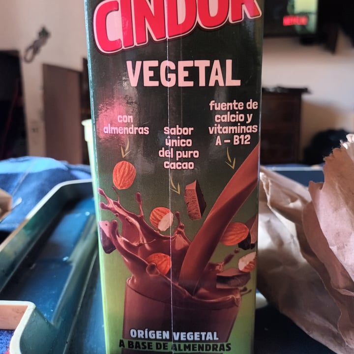 photo of cindor Vegetal a Base de Almendras  shared by @ayluk12 on  14 Sep 2022 - review