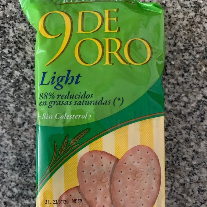 photo of Molino Cañuelas Bizcochos 9 De Oro Light shared by @alanagorski on  22 Jun 2020 - review