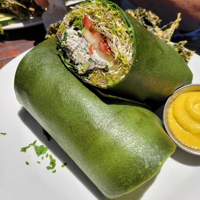 Photo of the dish “Luna Tuna Wrap”