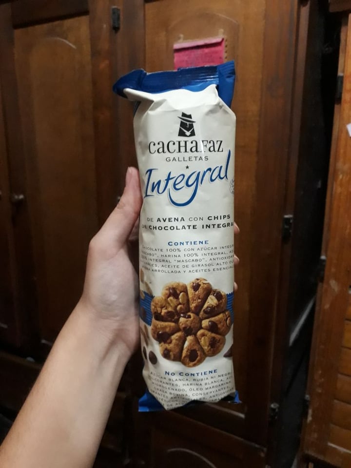 photo of Cachafaz Galletas Integral De Avena Con Chips De Chocolate shared by @alisonbrkt on  20 Mar 2020 - review