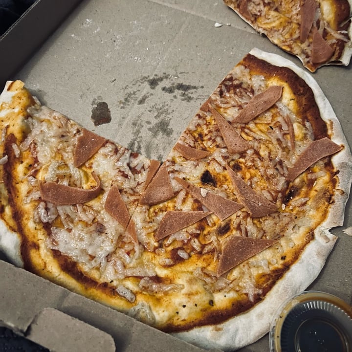 review photo of Piola Pizza Vegan Diavola shared by @sandymendez on 16 Feb 2022 - review