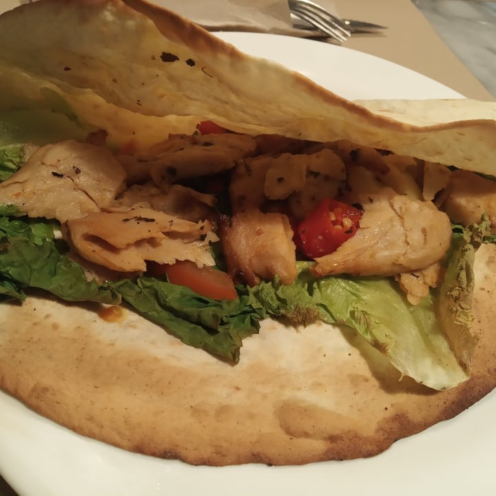 photo of Legends Cafe Quesadilla Vegana shared by @ailedail on  30 Aug 2021 - review