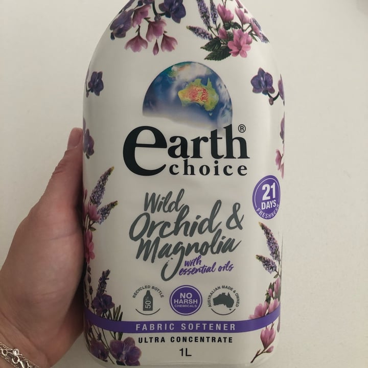 review photo of Earth choice Fabric Softener Wild Orchid and Magnolia shared by @carlafonsecajackson on 01 May 2022 - review