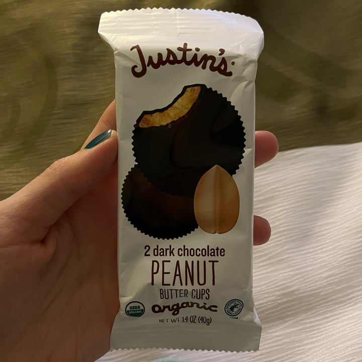 photo of Justin's 2 Organic Dark Chocolate Peanut Butter Cups shared by @tipsyballoons on  24 Oct 2022 - review