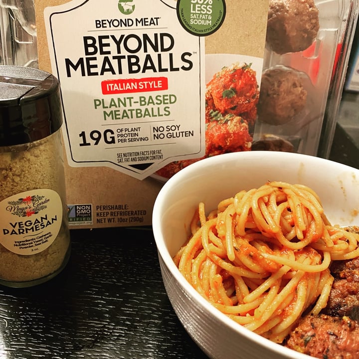 photo of Beyond Meat Beyond Meatballs Italian Style shared by @theveganswife on  06 Dec 2020 - review