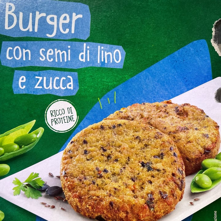 photo of Vemondo 2 burger con semi di lino e zucca shared by @miagio91 on  10 Mar 2022 - review