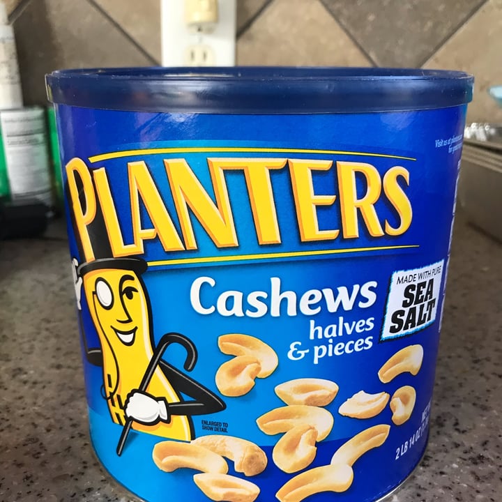 photo of Planters Cashews Halves and Pieces shared by @tatanka05 on  16 Oct 2021 - review