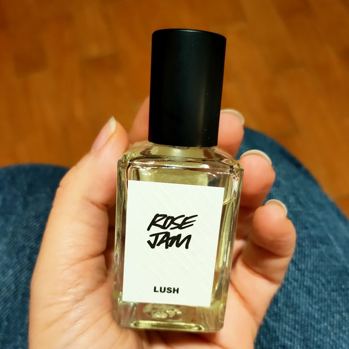photo of LUSH Fresh Handmade Cosmetics Rose Jam Perfume shared by @frafiore on  19 Dec 2021 - review