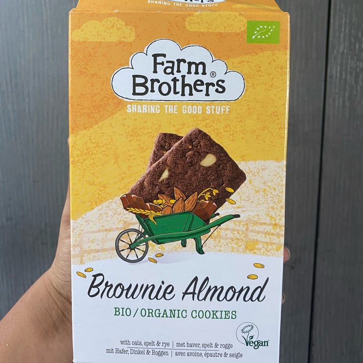 photo of Farm Brothers Brownie almond cookies shared by @sarvanireddy on  11 Jul 2022 - review