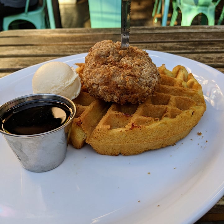 photo of South x Northwest Chick’n N Waffle shared by @veganjuliana on  06 Jul 2021 - review