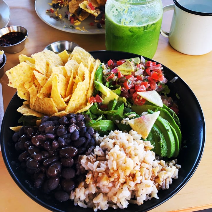 review photo of CHULA vegan café Mexicano Savory Bowl shared by @lovelyveganalex on 17 Dec 2021 - review