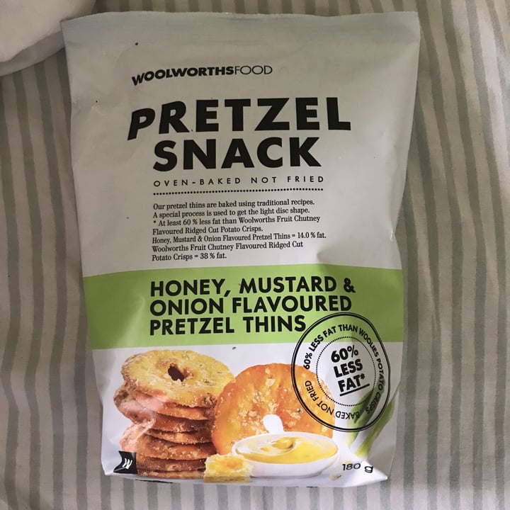 review photo of Woolworths Food Sour cream and chives pretzel thins shared by @rose9 on 29 Jul 2020 - review