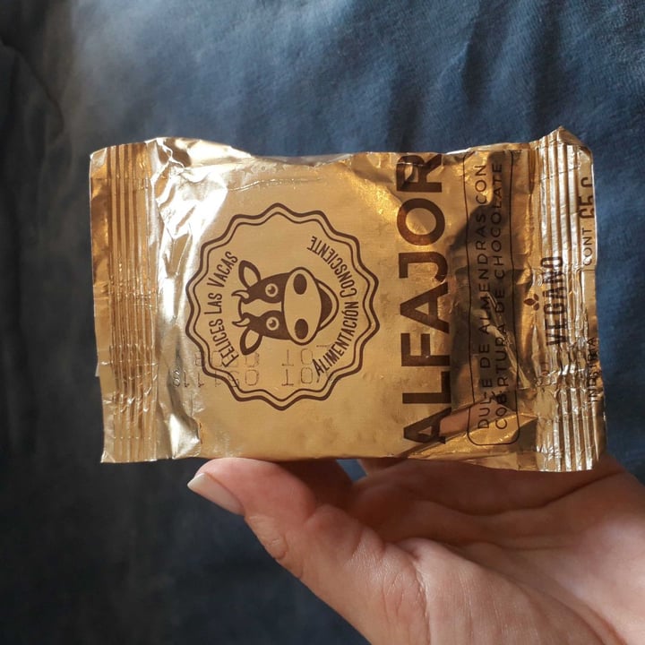 photo of Felices Las Vacas Alfajor Negro shared by @aldusj on  18 Aug 2019 - review