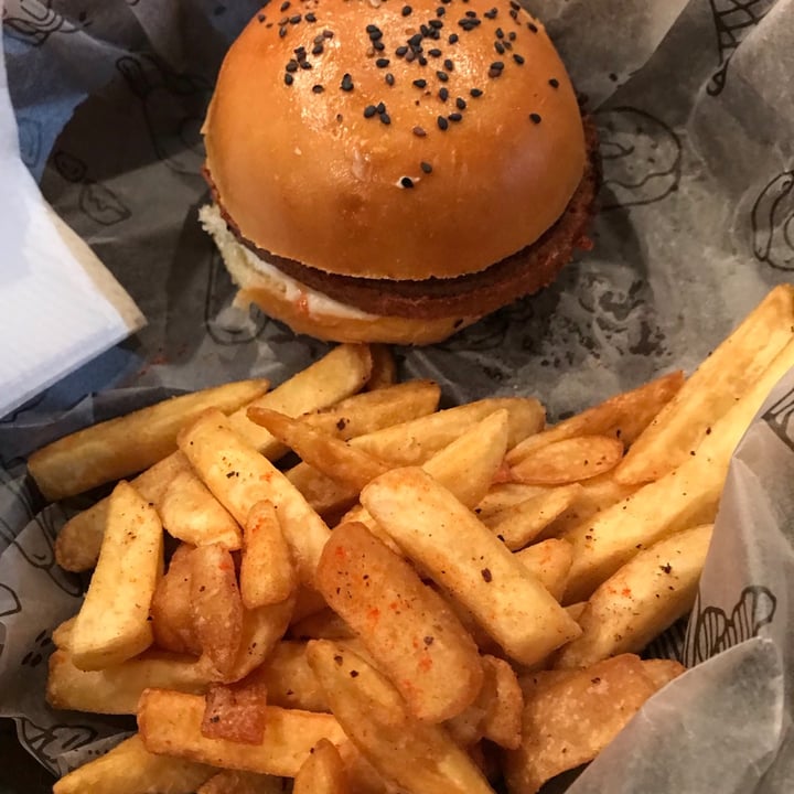 photo of The Little Bar Not Burger shared by @jjazcuello on  23 Aug 2021 - review