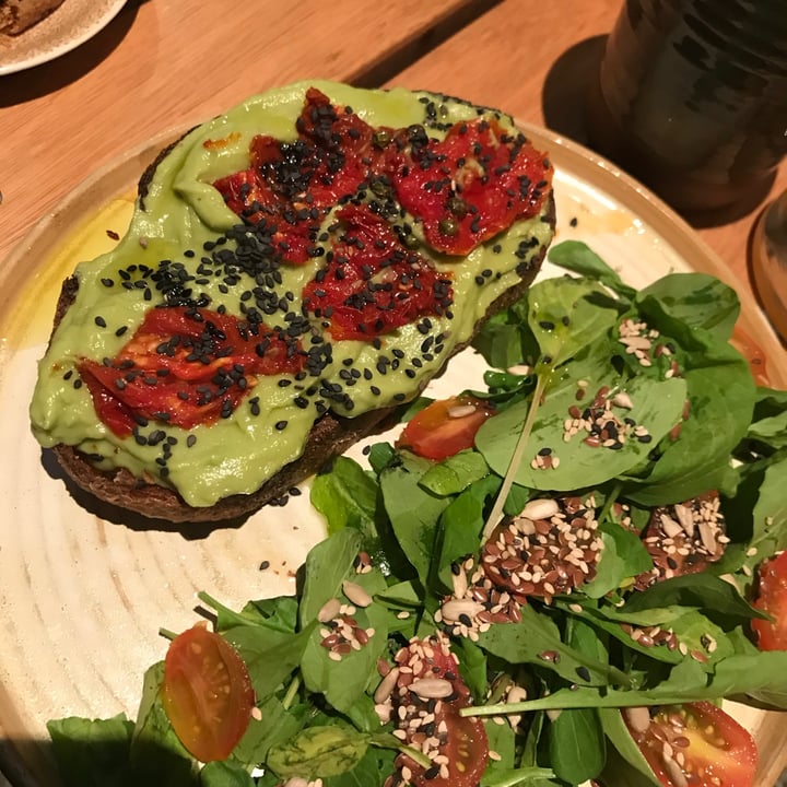 photo of FAUNA Café y Flora Avo Toast shared by @maiceva on  21 Sep 2021 - review