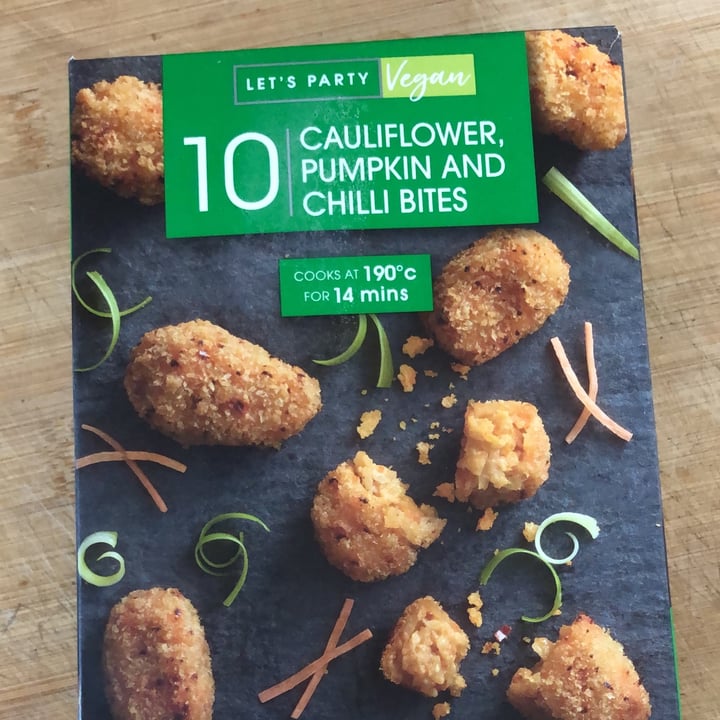 photo of ALDI Cauliflower, pumpkin and chilli bites shared by @earthlinglucy on  16 Nov 2020 - review