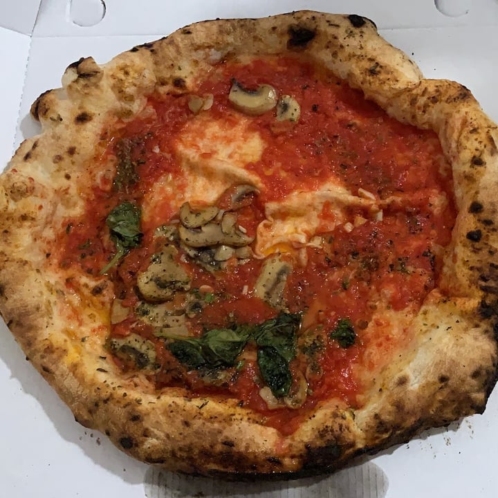 photo of Pizzeria Assaje Trieste Marinara Con Funghi shared by @giadapais on  21 Nov 2020 - review