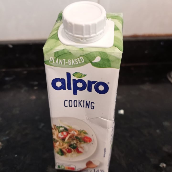 photo of Alpro Cooking/Cuisine Soya 14% Fat shared by @piab on  13 Mar 2022 - review