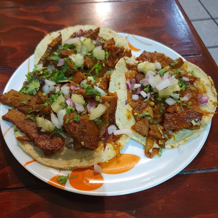 photo of GOLD TACO Tacos al pastor shared by @itzelpixel on  02 Oct 2020 - review