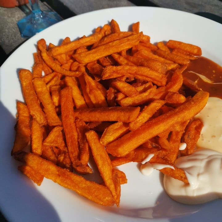 photo of Bossa Woodbridge Island Sweet Potato Fries shared by @lunascorner on  05 Apr 2022 - review