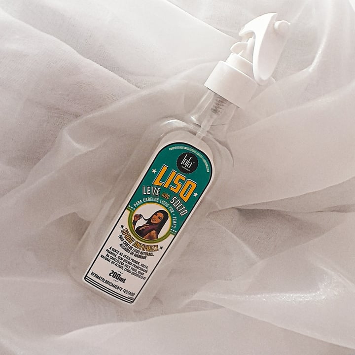 review photo of Lola Cosmetics Spray anti frizz shared by @livthalig on 18 Nov 2021 - review