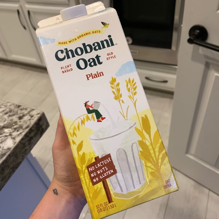 photo of Chobani Plain Oat Milk shared by @candidlycam on  30 May 2021 - review