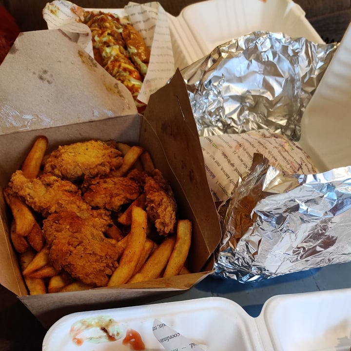 photo of iGoVegan Vegan Chicken Box shared by @qtbomb on  19 Oct 2022 - review