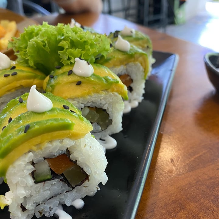 photo of SoFood Avocado Maki shared by @carriebevegan on  12 Mar 2022 - review