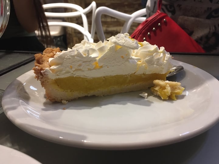 photo of Loving Hut Lemon Pie shared by @lauchis on  19 Mar 2020 - review