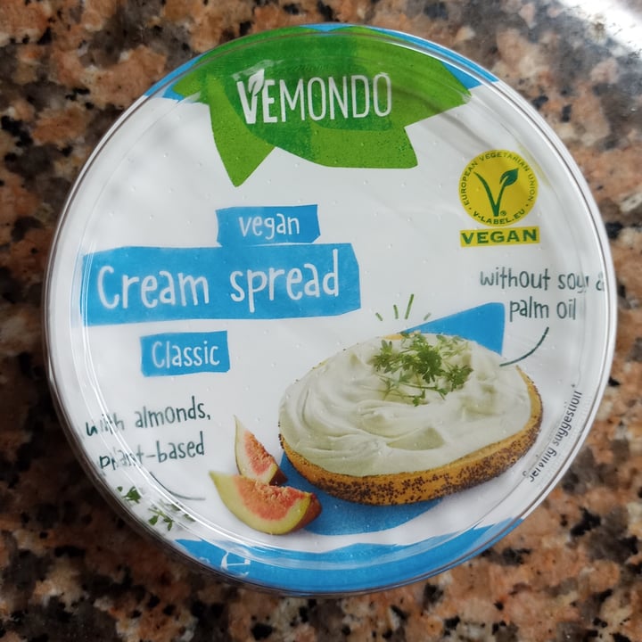 photo of Vemondo Queso crema shared by @mlyse00 on  26 Sep 2021 - review