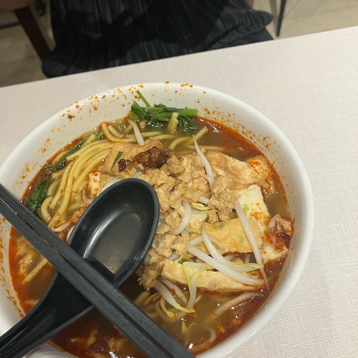 review photo of D’Life Signature Prawn Noodle shared by @asneezeortwo on 18 Jul 2022 - review