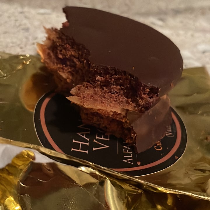 photo of Hanai Vegana Alfajor artesanal shared by @monicavillar on  05 Nov 2021 - review