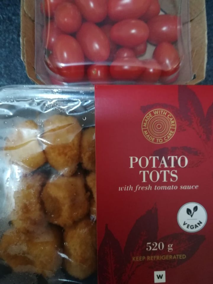 review photo of Woolworths Food Potato Tots with Fresh Tomato Sauce shared by @jehpam on 24 Dec 2019 - review