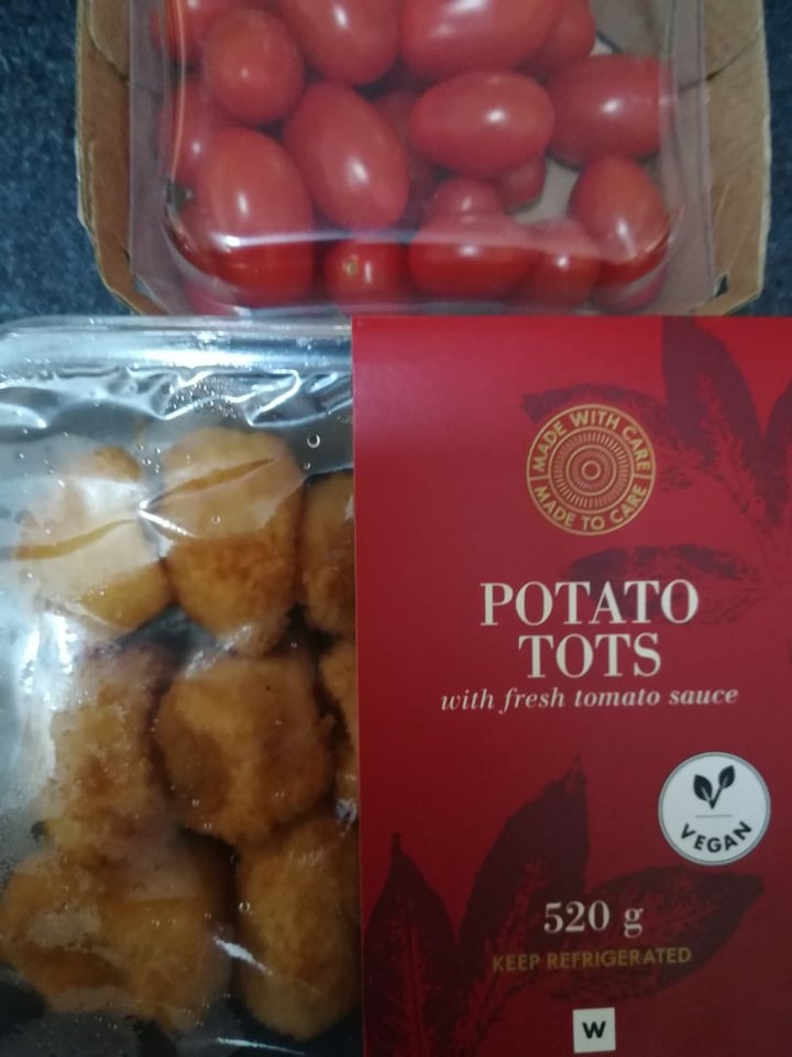 photo of Woolworths Food Potato Tots with Fresh Tomato Sauce shared by @jehpam on  24 Dec 2019 - review