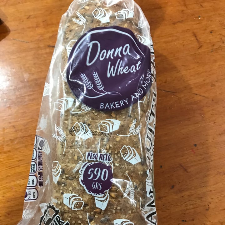photo of Donna wheat Pan Lactal Con Semillas shared by @juanalopez on  03 Sep 2021 - review