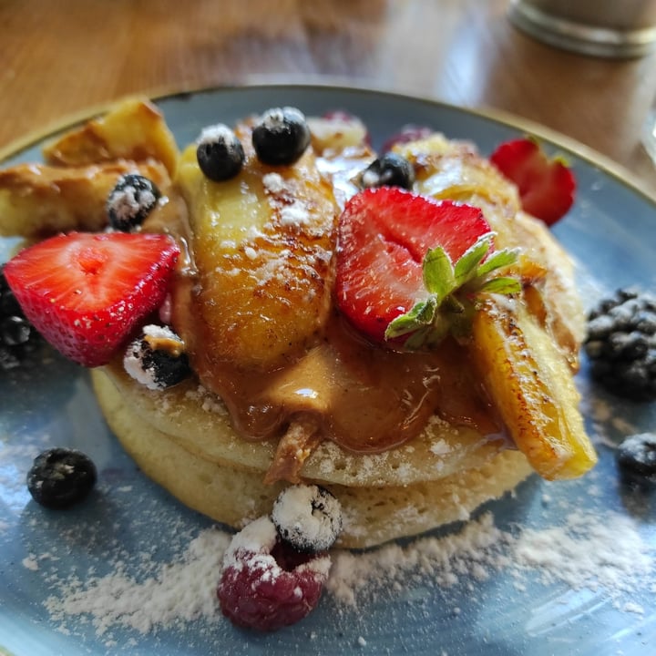 photo of Zenith - Brunch & Cocktails Bar Pancake Vegan shared by @caracol on  01 Sep 2020 - review
